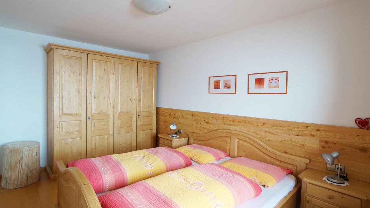 Ferienwohnung Maiernhof Bauernhof Ultental サン・パンクラーツィオ・デュールティモ 部屋 写真